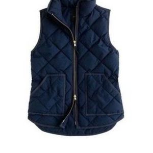 NWT J Crew quilted navy vest sz M